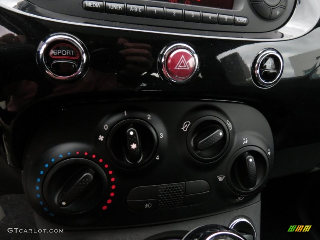 2012 Fiat 500 Sport Controls Photo #80643361