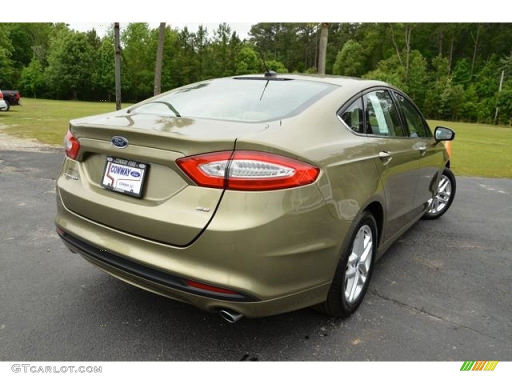 2013 Fusion SE - Ginger Ale Metallic / Dune photo #5