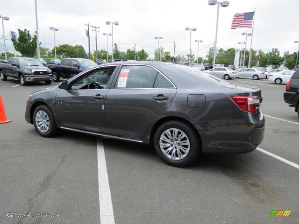 2013 Camry LE - Magnetic Gray Metallic / Ash photo #19