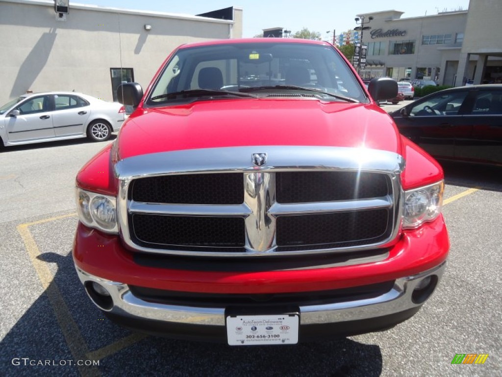 2005 Ram 1500 SLT Regular Cab 4x4 - Flame Red / Dark Slate Gray photo #3