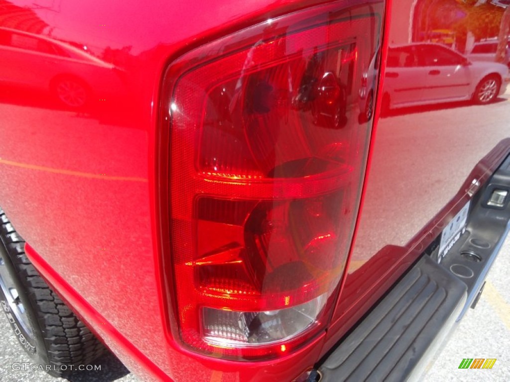 2005 Ram 1500 SLT Regular Cab 4x4 - Flame Red / Dark Slate Gray photo #28