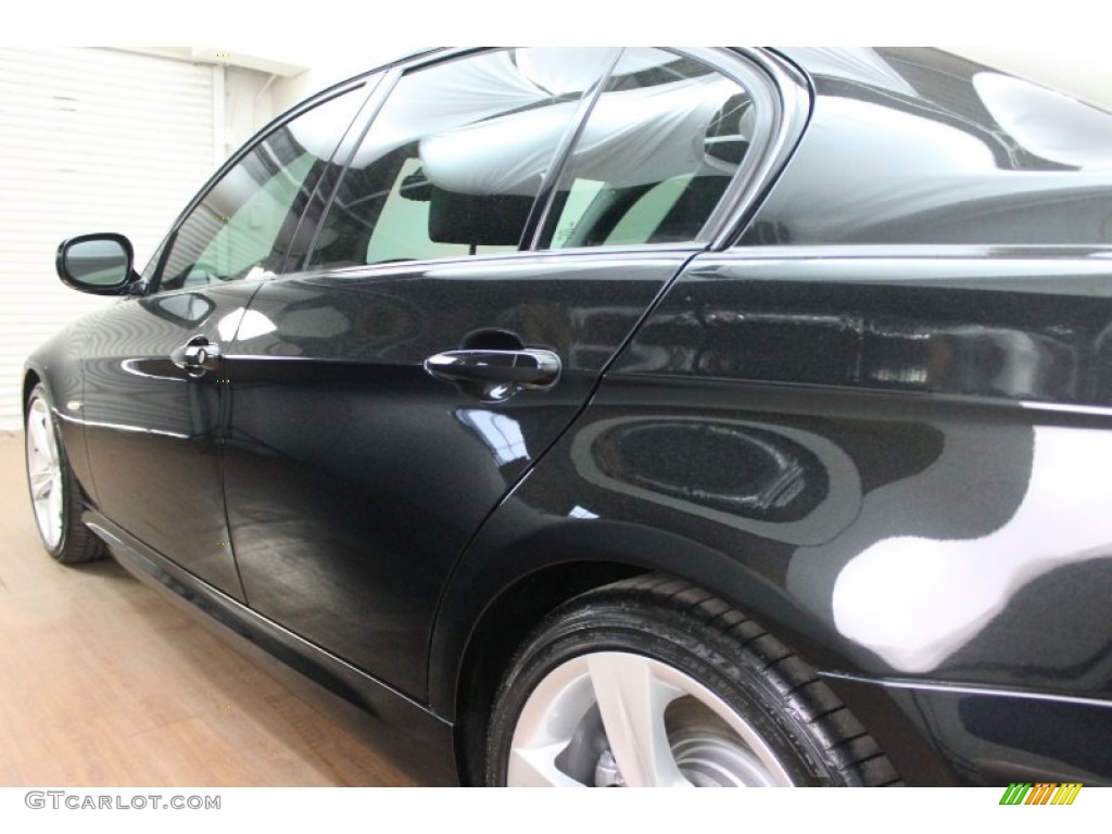 2010 3 Series 335i Sedan - Black Sapphire Metallic / Black photo #9