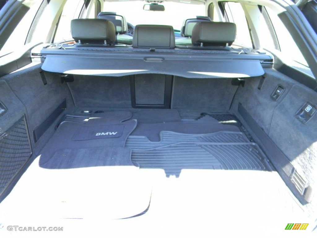 2008 BMW 5 Series 535xi Sports Wagon Trunk Photos