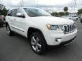 Front 3/4 View of 2011 Grand Cherokee Overland 4x4