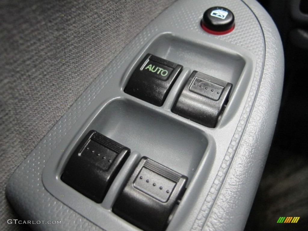2005 Honda Civic EX Sedan Controls Photo #80658703