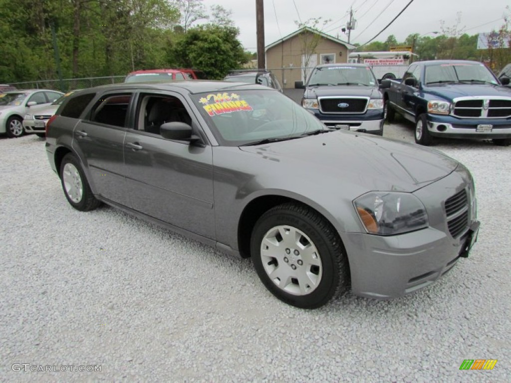 2005 Magnum SE - Mineral Gray Metallic / Dark Slate Gray/Light Graystone photo #1