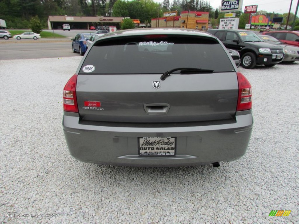 2005 Magnum SE - Mineral Gray Metallic / Dark Slate Gray/Light Graystone photo #6