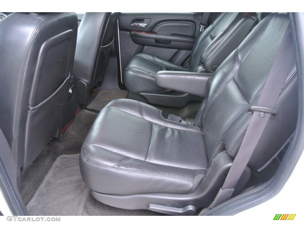 2007 Cadillac Escalade Standard Escalade Model Rear Seat Photo #80663028