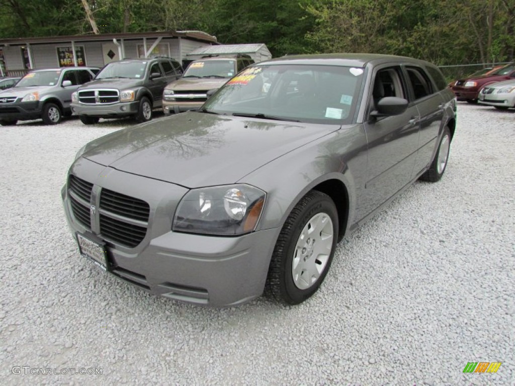 2005 Magnum SE - Mineral Gray Metallic / Dark Slate Gray/Light Graystone photo #11