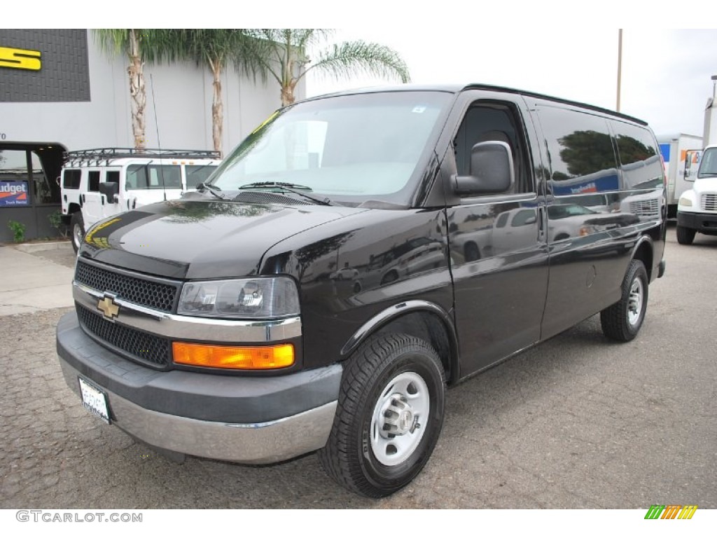 2009 Express 2500 Cargo Van - Black / Medium Pewter photo #8