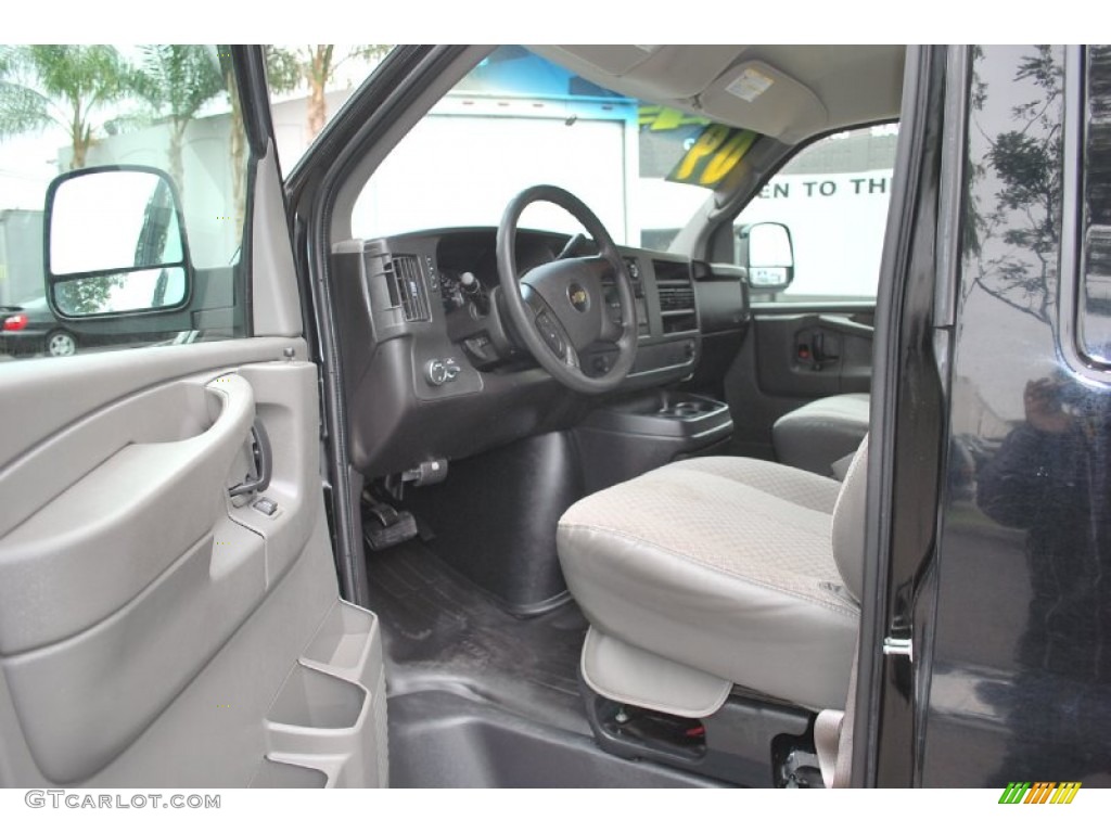 2009 Express 2500 Cargo Van - Black / Medium Pewter photo #9