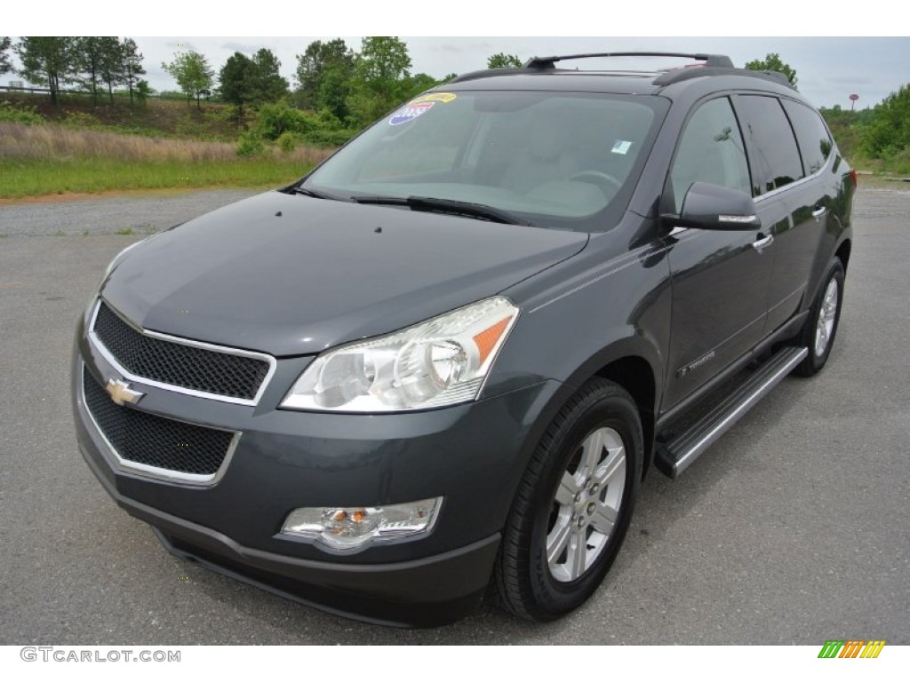 2009 Traverse LT - Cyber Gray Metallic / Dark Gray/Light Gray photo #1