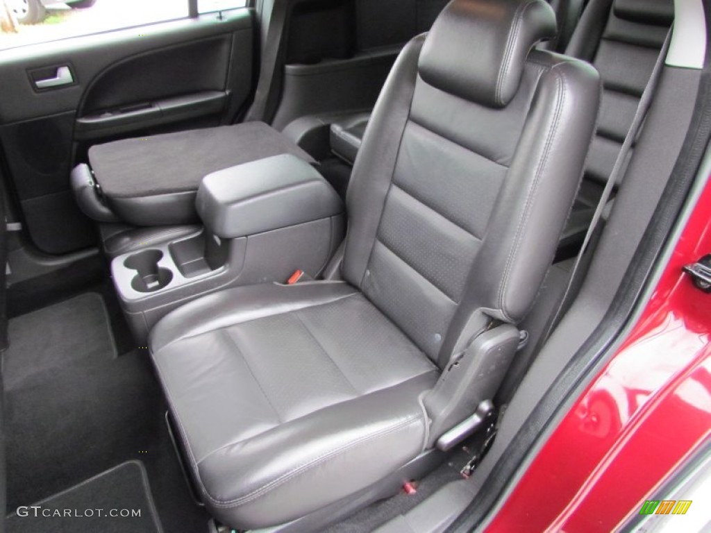 2005 Ford Freestyle Limited AWD Rear Seat Photos
