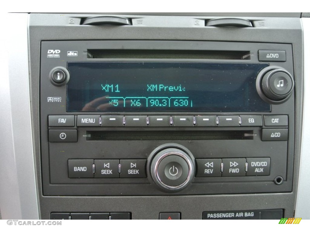 2009 Chevrolet Traverse LT Audio System Photos