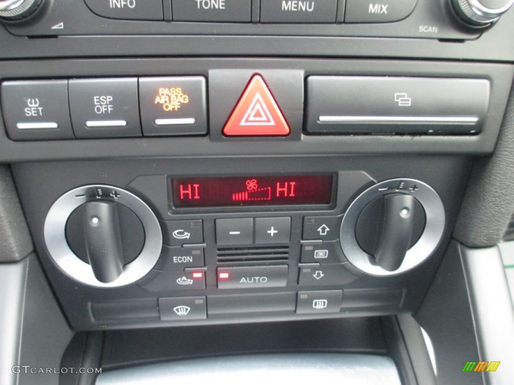 2008 A3 2.0T - Ice Silver Metallic / Black photo #27