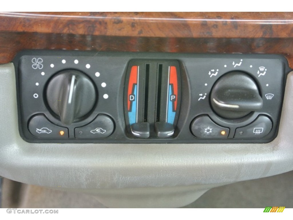 2004 Chevrolet Impala LS Controls Photo #80665175