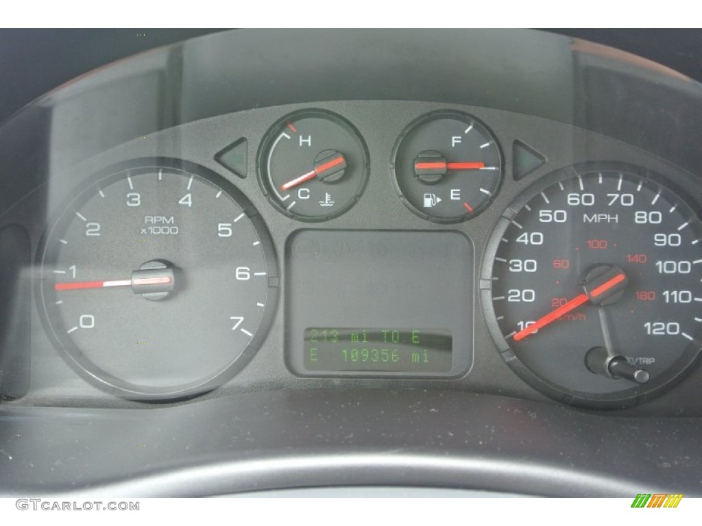 2007 Ford Freestyle SEL Gauges Photo #80667102