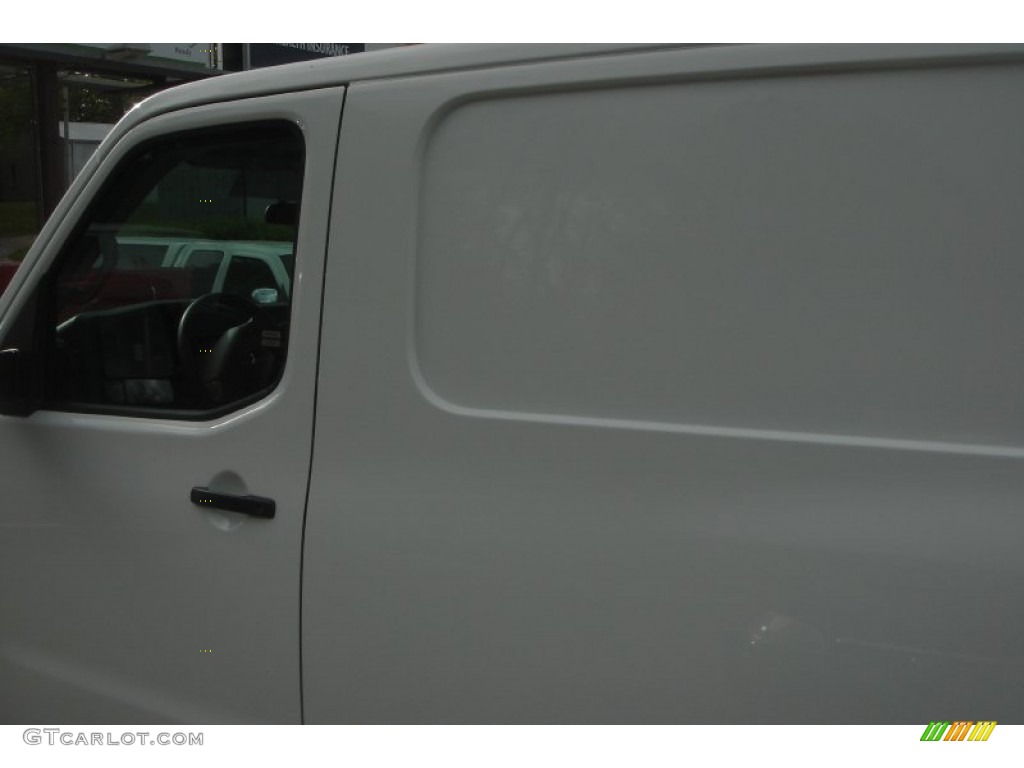 2012 NV 2500 HD S - Blizzard White / Charcoal photo #6