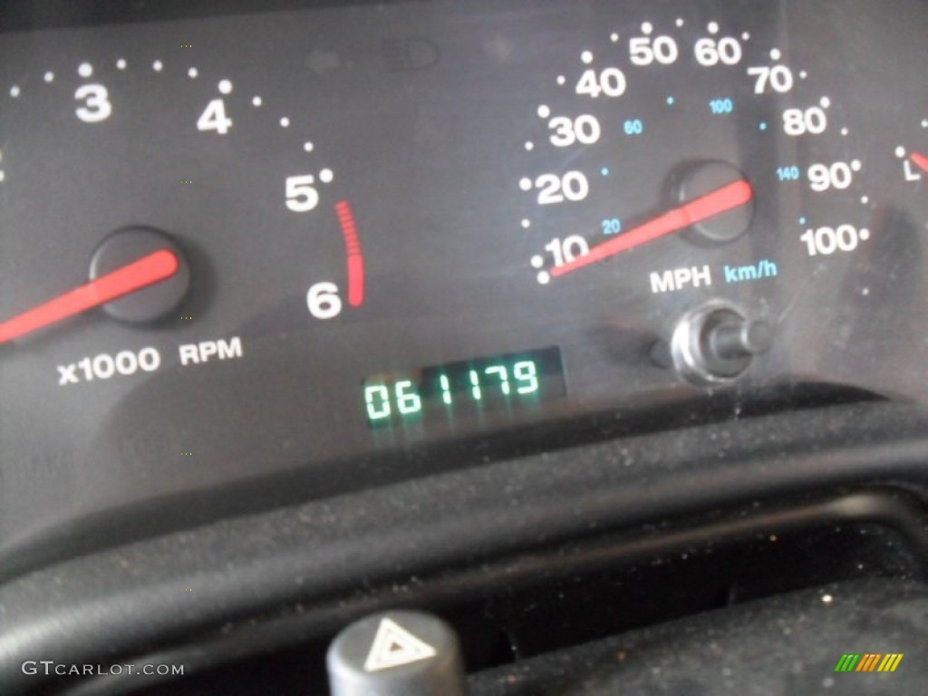 2004 Wrangler SE 4x4 - Light Khaki Metallic / Khaki photo #6