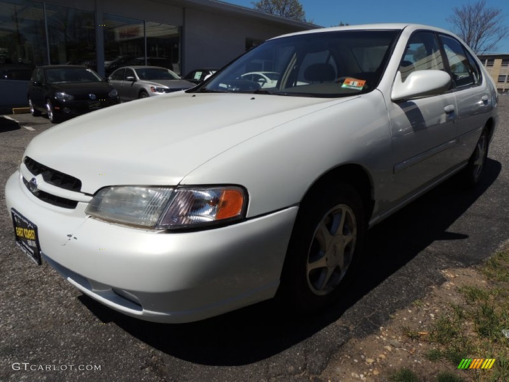 1999 Altima SE Limited - Cloud White / Blond photo #3