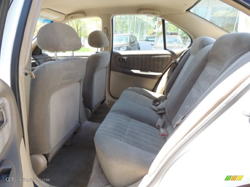 1999 Altima SE Limited - Cloud White / Blond photo #8