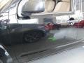 Super Black - Frontier SE King Cab 4x4 Photo No. 7
