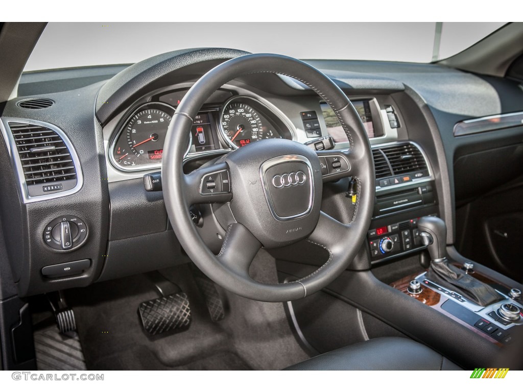 2010 Audi Q7 3.6 Premium Plus quattro Dashboard Photos