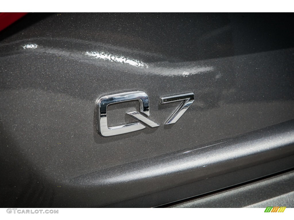 2010 Audi Q7 3.6 Premium Plus quattro Marks and Logos Photos