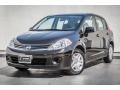 Super Black - Versa 1.8 S Hatchback Photo No. 13