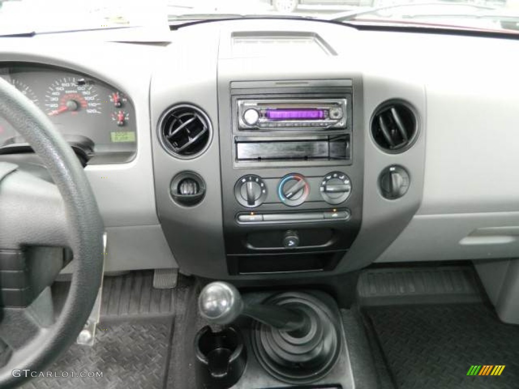 2008 Ford F150 XL Regular Cab Controls Photo #80676330