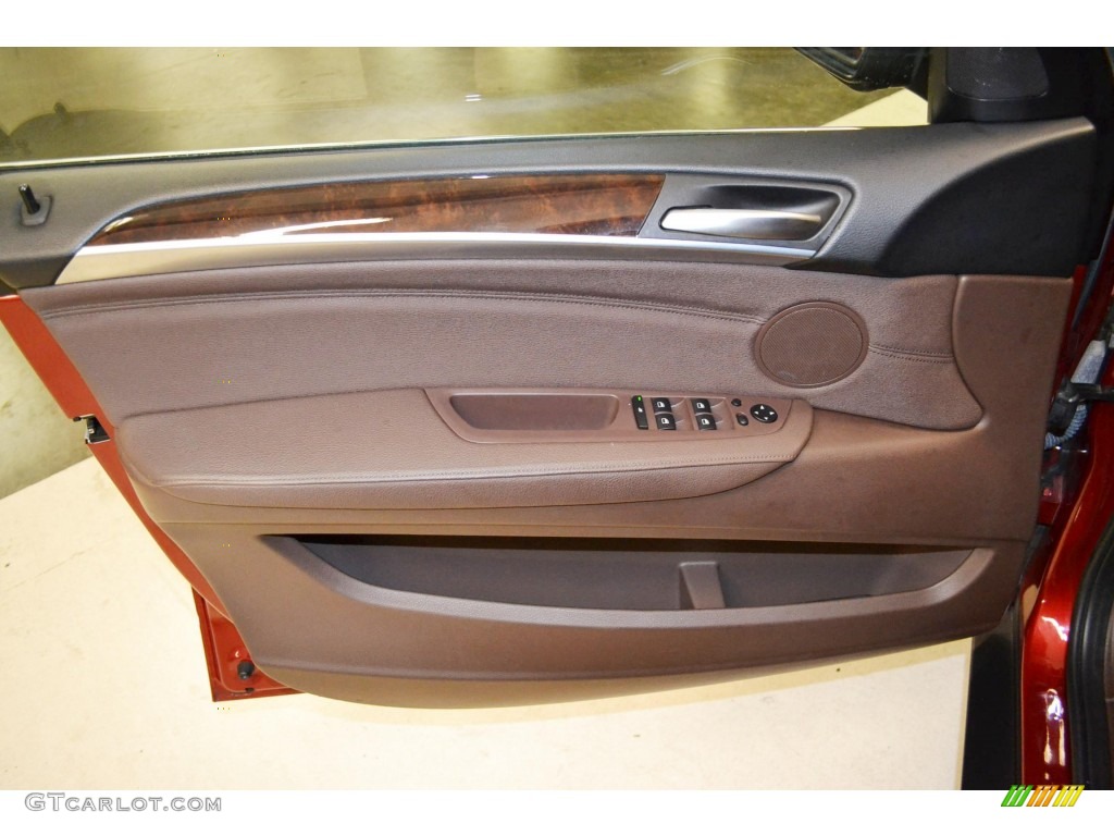2010 BMW X5 xDrive48i Door Panel Photos