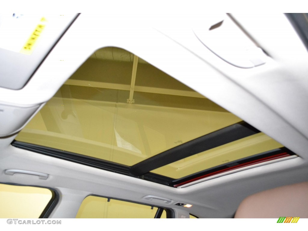 2010 BMW X5 xDrive48i Sunroof Photos