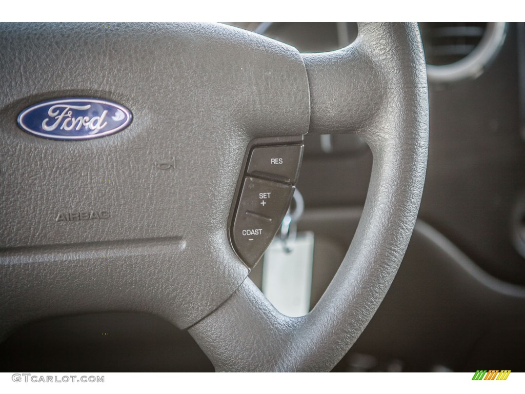 2003 Expedition XLT - Silver Birch Metallic / Flint Grey photo #16