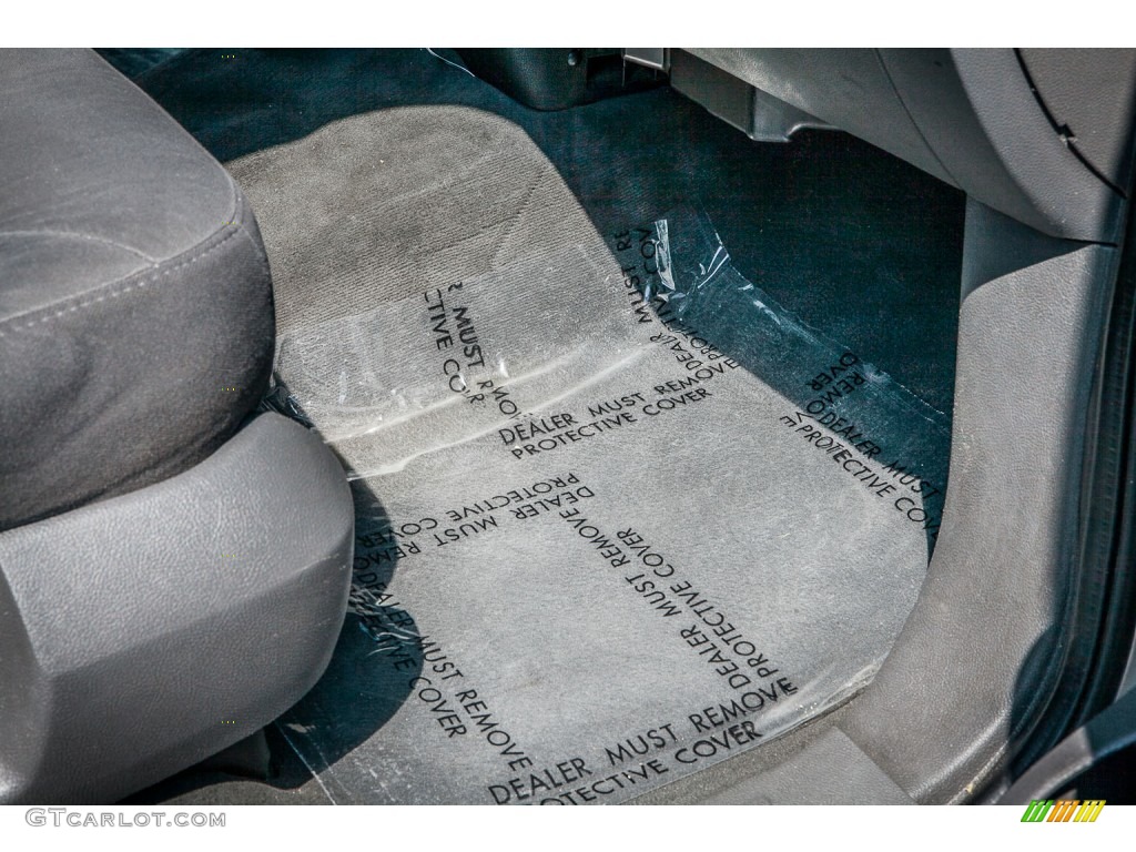 2003 Expedition XLT - Silver Birch Metallic / Flint Grey photo #23