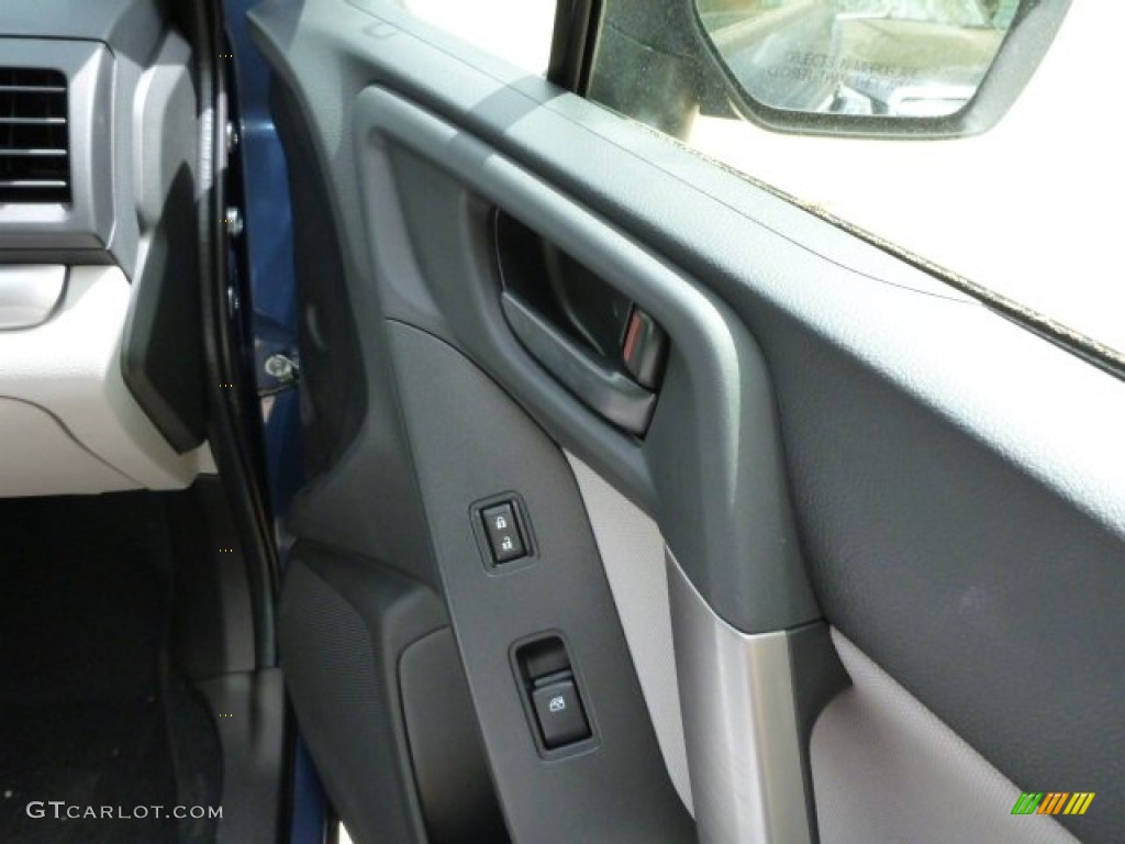2014 Forester 2.5i - Marine Blue Pearl / Platinum photo #7