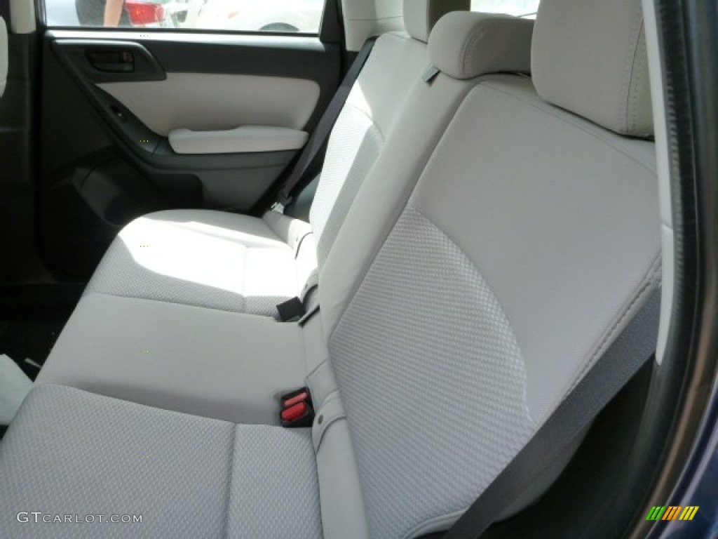 2014 Forester 2.5i - Marine Blue Pearl / Platinum photo #12