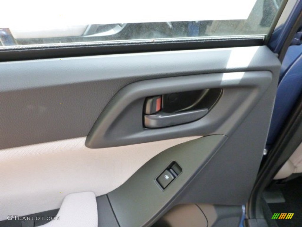 2014 Forester 2.5i - Marine Blue Pearl / Platinum photo #14