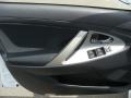 Super White - Camry SE Photo No. 7