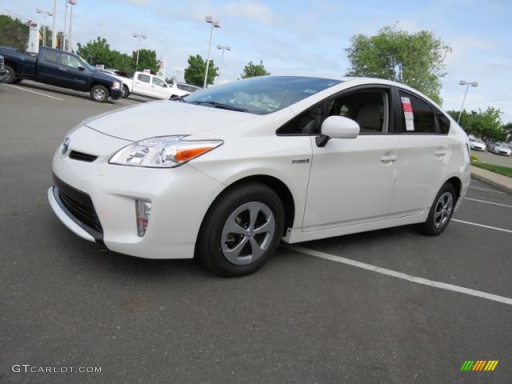 Blizzard White Pearl 2013 Toyota Prius Two Hybrid Exterior Photo #80680365