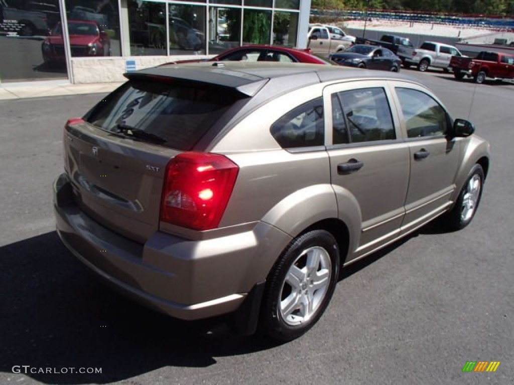 Light Khaki Metallic 2007 Dodge Caliber SXT Exterior Photo #80680374