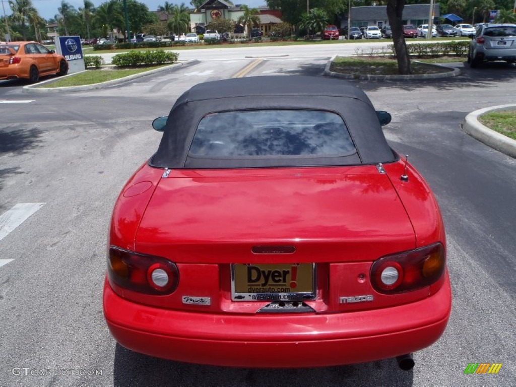 1992 MX-5 Miata Roadster - Classic Red / Black photo #4