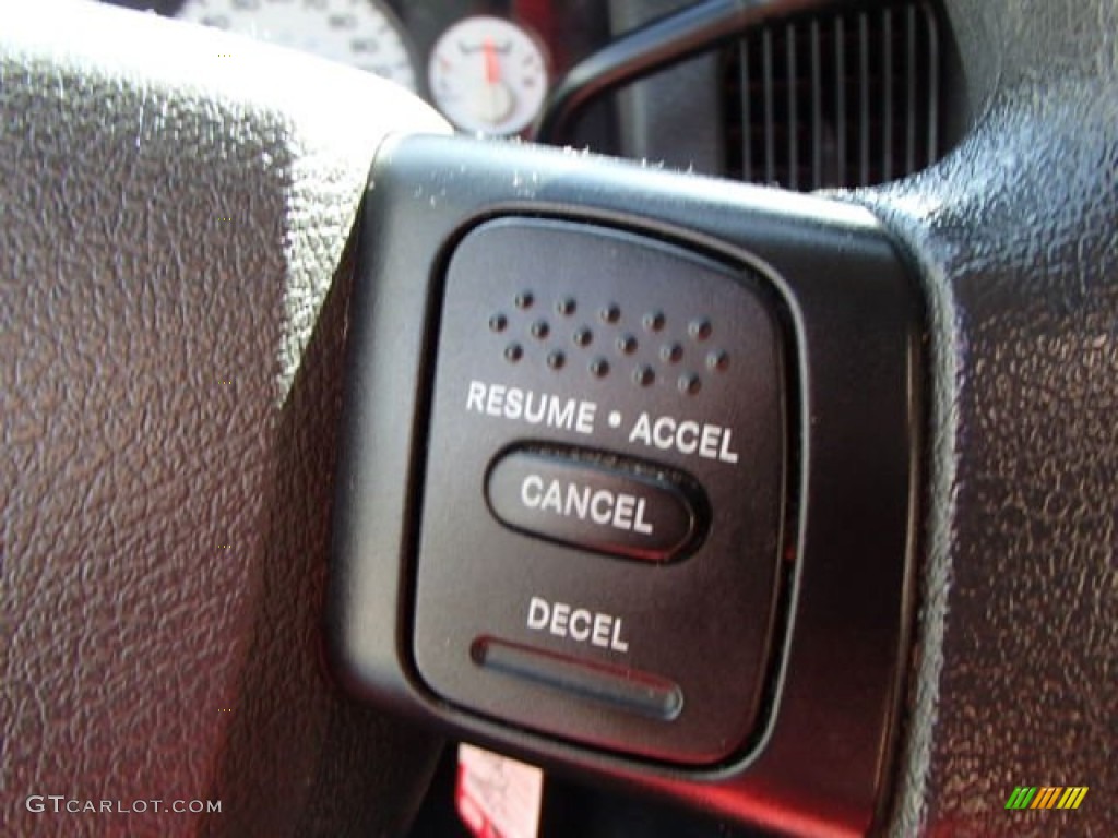 2005 Dodge Ram 1500 ST Regular Cab 4x4 Controls Photo #80681738