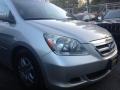 2005 Silver Pearl Metallic Honda Odyssey EX-L  photo #3
