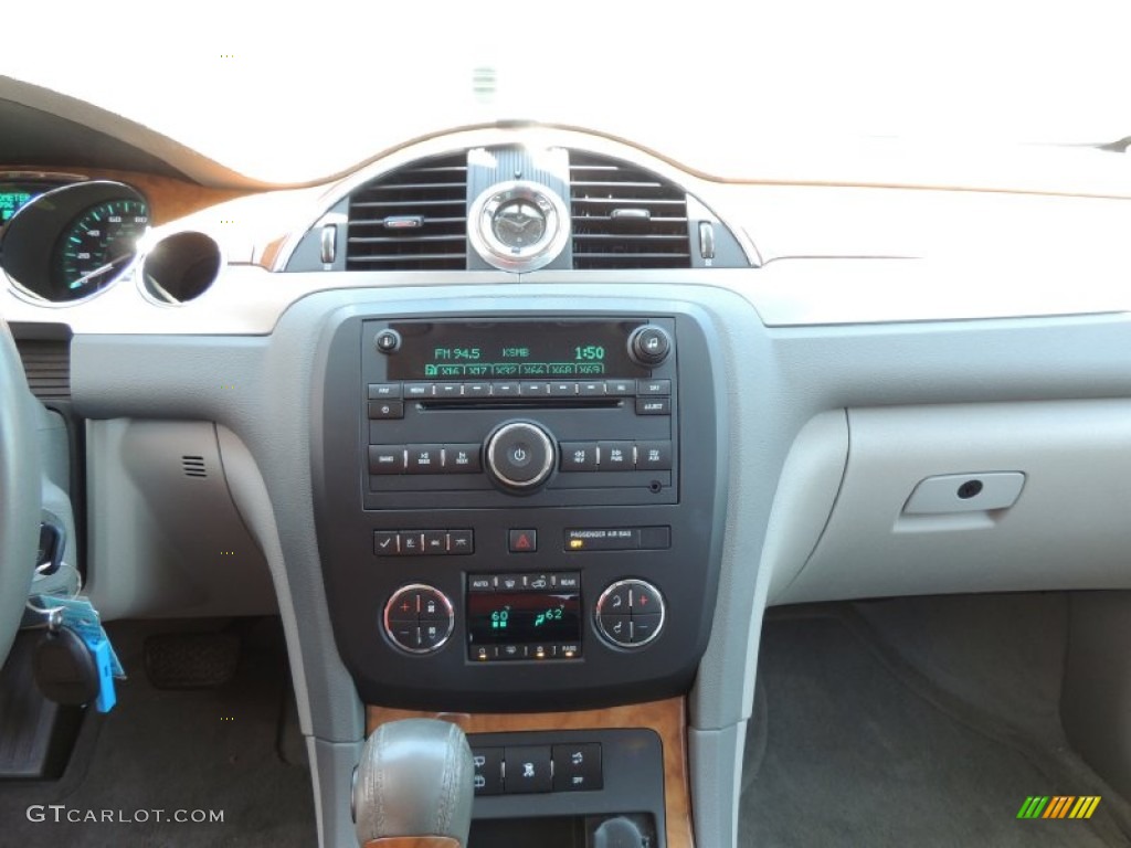 2009 Enclave CX - Silver Green Metallic / Dark Titanium/Titanium photo #20