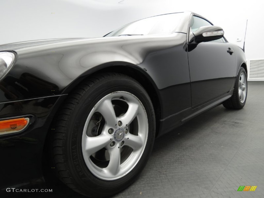 2003 SLK 320 Roadster - Black / Charcoal photo #22