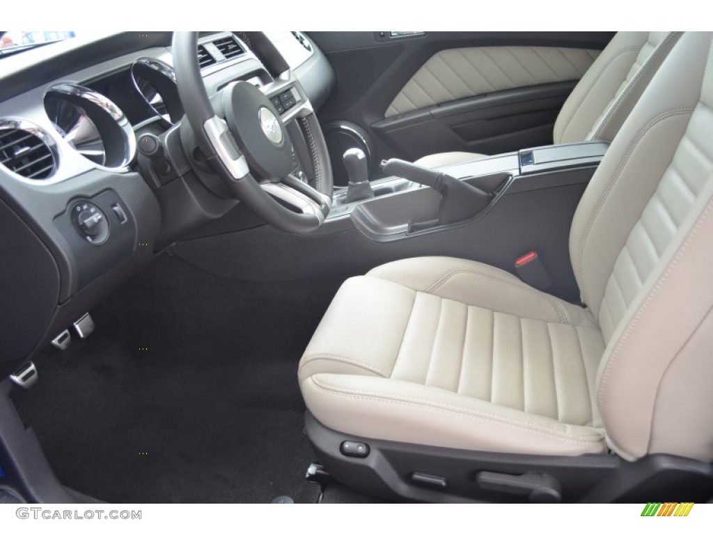 Stone Interior 2013 Ford Mustang GT Premium Coupe Photo #80687702
