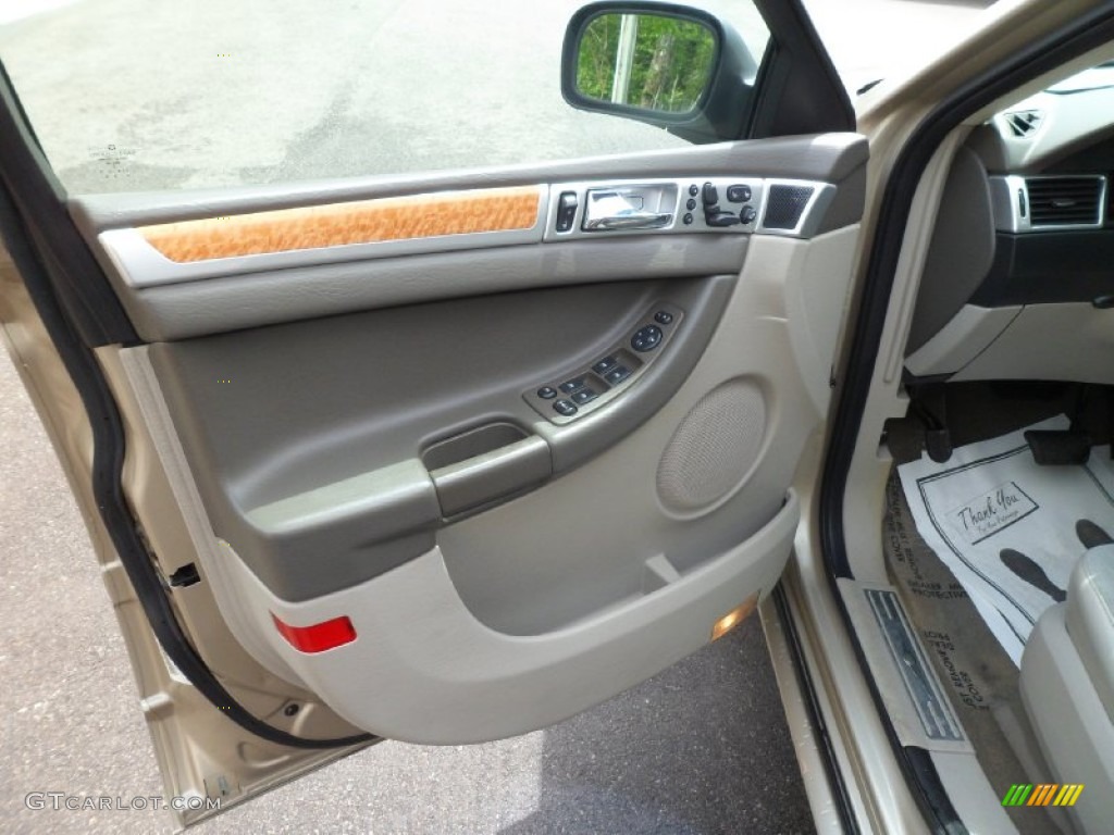 2007 Chrysler Pacifica Limited Door Panel Photos