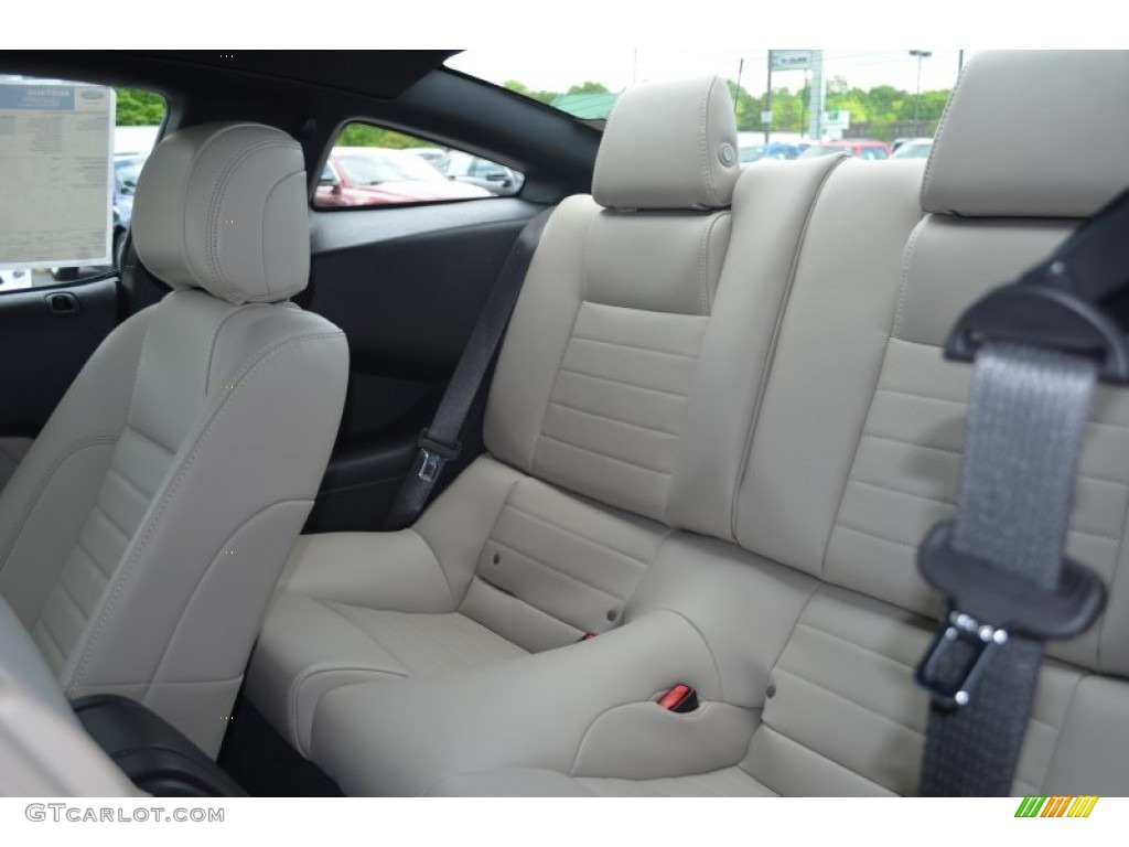 Stone Interior 2013 Ford Mustang GT Premium Coupe Photo #80687749