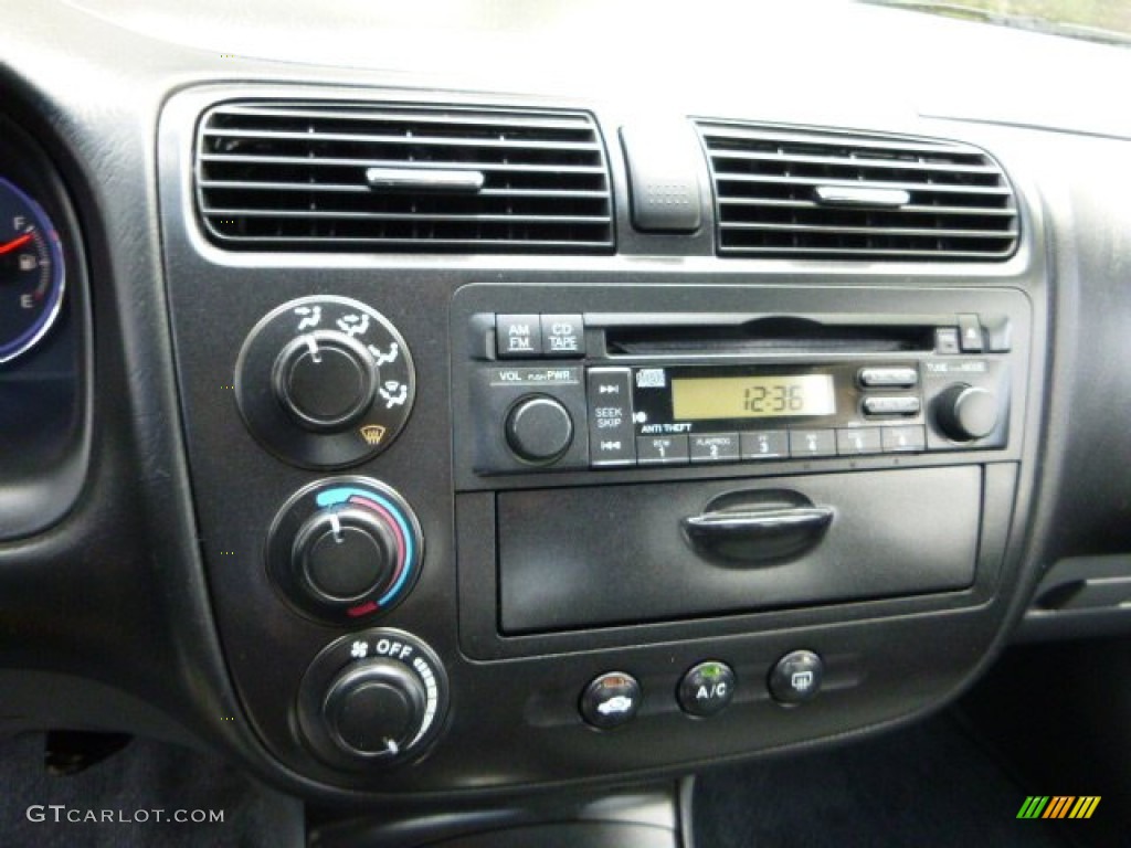 2003 Honda Civic EX Sedan Controls Photo #80689505