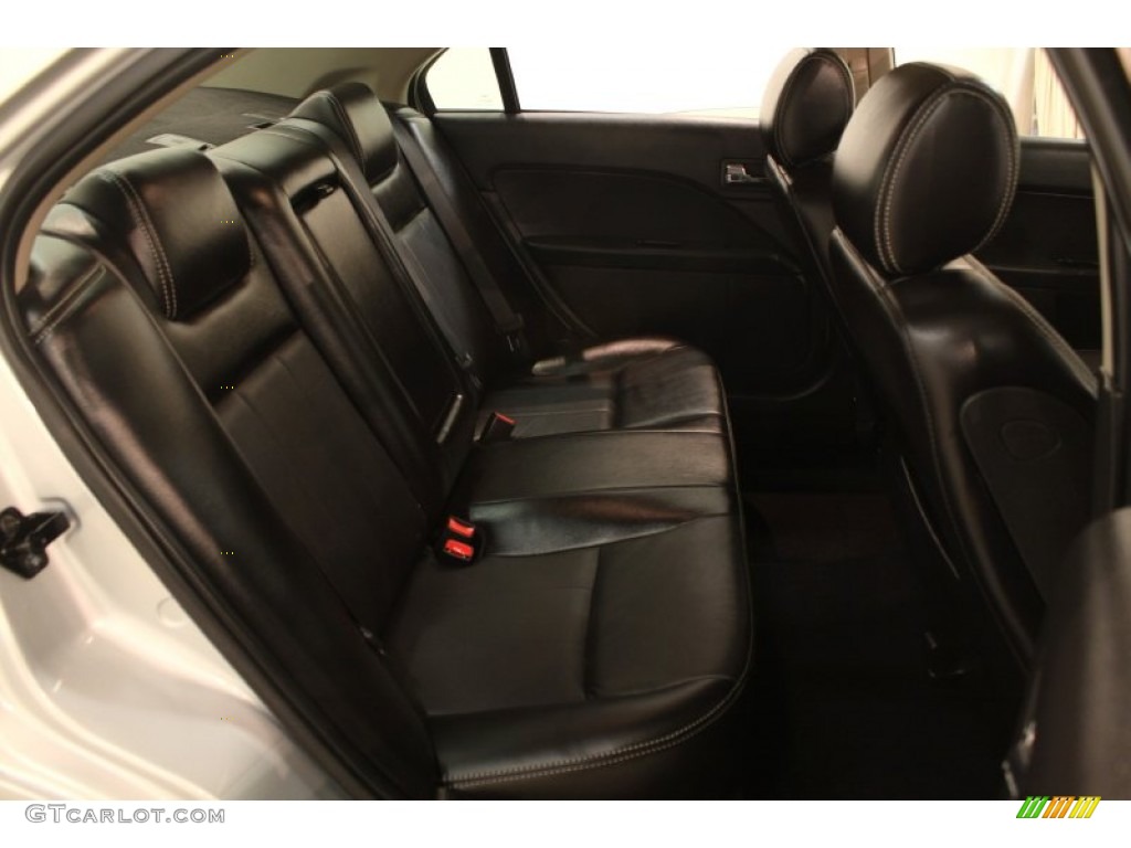 2006 Mercury Milan V6 Premier Rear Seat Photo #80690114